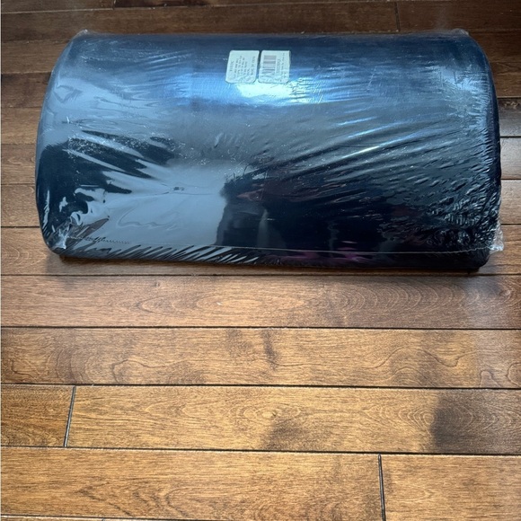 Foot rest for home or work office. Never used - Picture 2 of 4